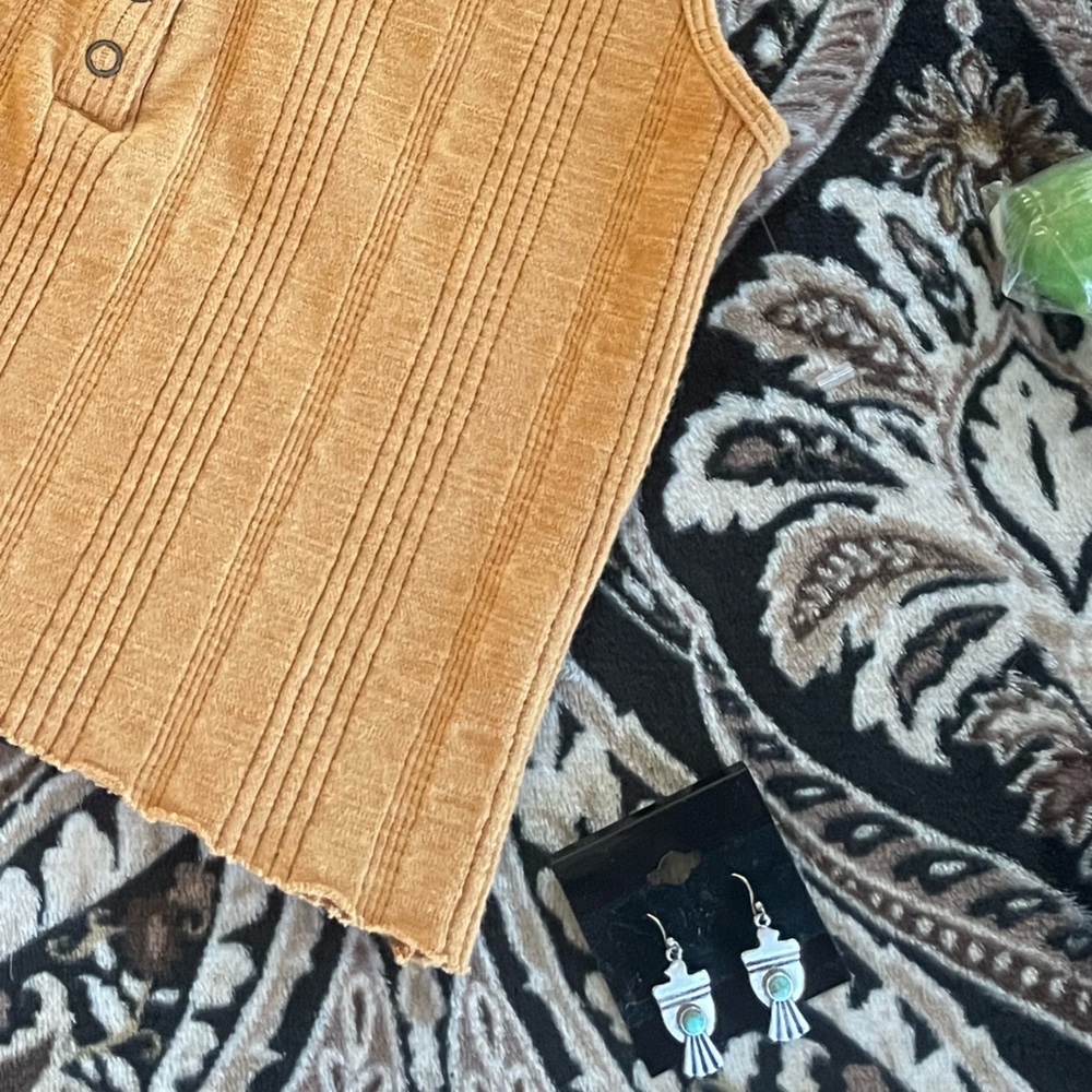 Lucky Brand Silvertone Native Bird Earrings - Picture 6 of 8